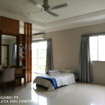Guesthouse Dragon Place Taiping Buitenkant foto